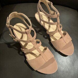 Clarks Artisan Parram Spice Suede Sandals NIB - 8